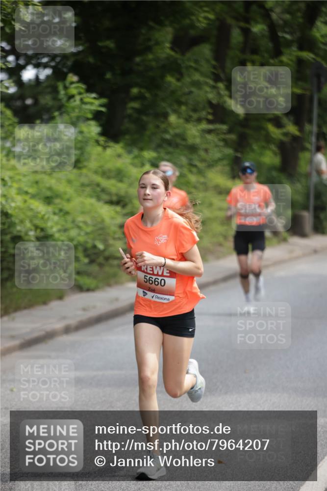15.06.2025 - REWE Women's Run Jannik Wohlers http://msf.ph/oto/7964207 15.06.2025 09:59:15 Laufen 5660 meine-sportfotos.de
