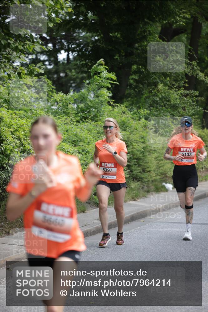 15.06.2025 - REWE Women's Run Jannik Wohlers http://msf.ph/oto/7964214 15.06.2025 09:59:16 Laufen 5667, 5397, 5133 meine-sportfotos.de
