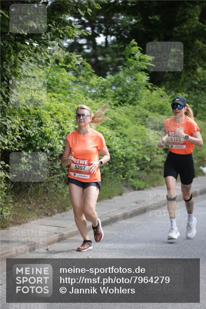 15.06.2025 - REWE Women's Run Jannik Wohlers http://msf.ph/oto/7964279 15.06.2025 09:59:17 Laufen 5397, 5133 meine-sportfotos.de