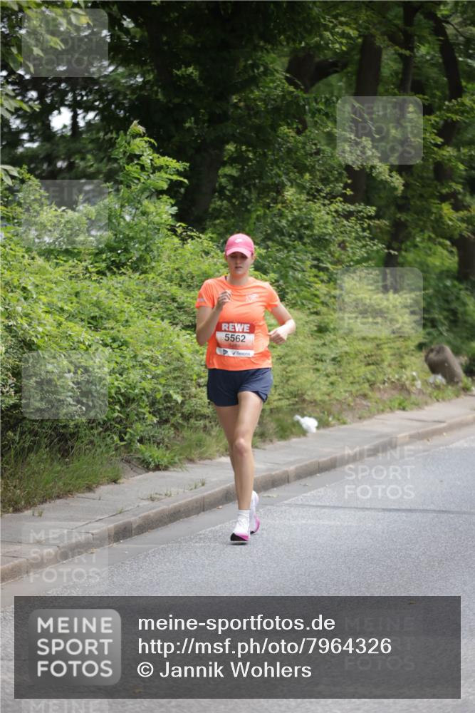 15.06.2025 - REWE Women's Run Jannik Wohlers http://msf.ph/oto/7964326 15.06.2025 09:59:20 Laufen 5562 meine-sportfotos.de