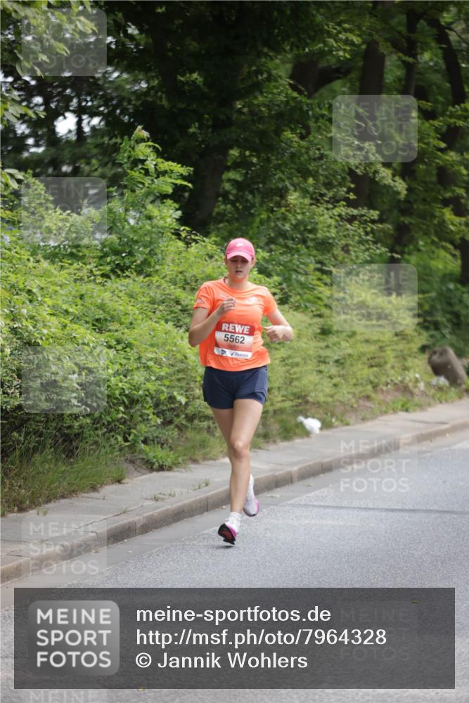 15.06.2025 - REWE Women's Run Jannik Wohlers http://msf.ph/oto/7964328 15.06.2025 09:59:20 Laufen 5562 meine-sportfotos.de