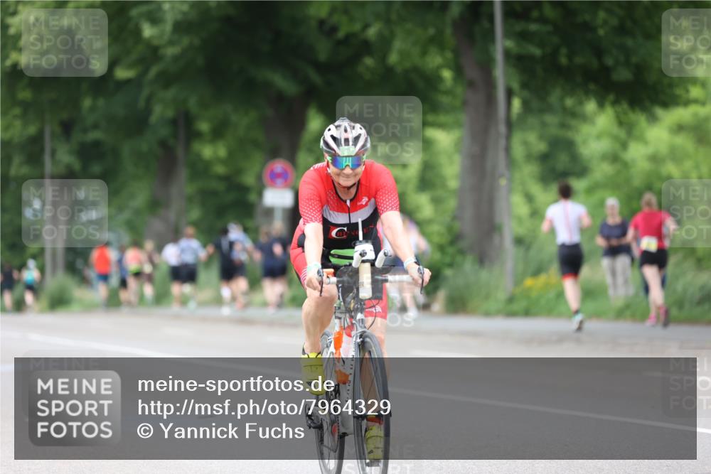 15.06.2025 - 7 Türme Triathlon Yannick Fuchs http://msf.ph/oto/7964329 15.06.2025 13:54:33 Radfahren  meine-sportfotos.de