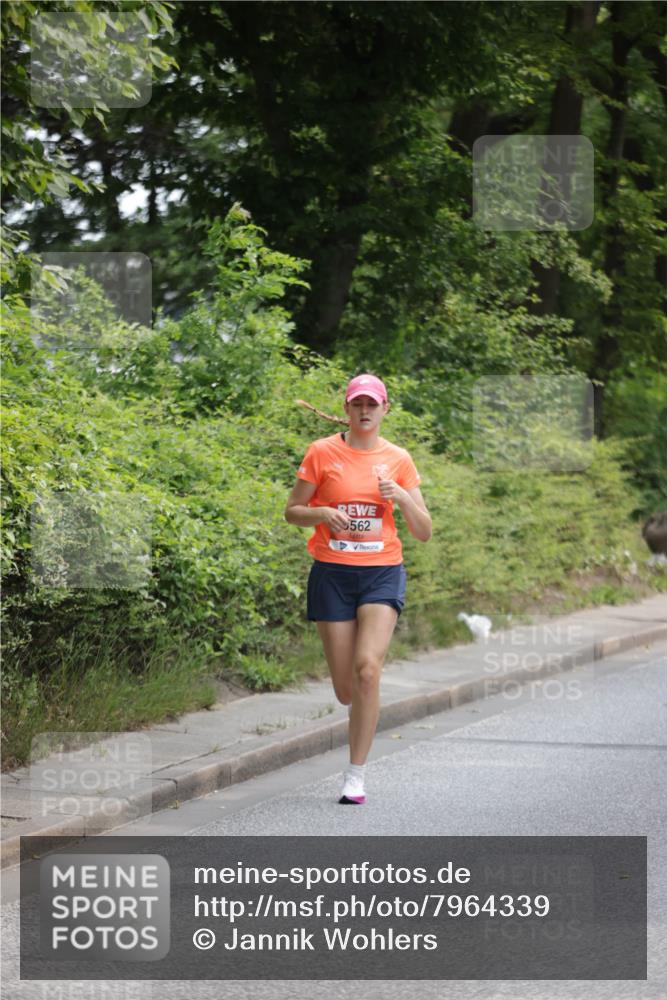 15.06.2025 - REWE Women's Run Jannik Wohlers http://msf.ph/oto/7964339 15.06.2025 09:59:21 Laufen 562 meine-sportfotos.de