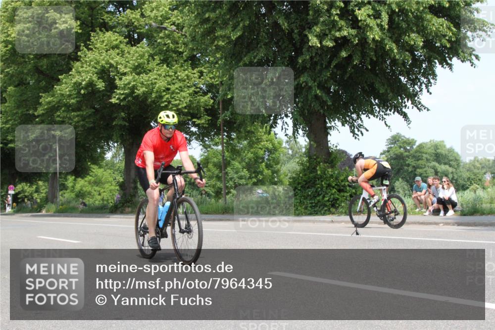 15.06.2025 - 7 Türme Triathlon Yannick Fuchs http://msf.ph/oto/7964345 15.06.2025 12:57:08 Radfahren  meine-sportfotos.de
