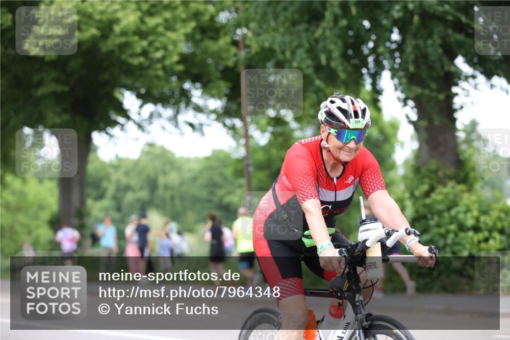 15.06.2025 - 7 Türme Triathlon Yannick Fuchs http://msf.ph/oto/7964348 15.06.2025 13:54:34 Radfahren 204 meine-sportfotos.de