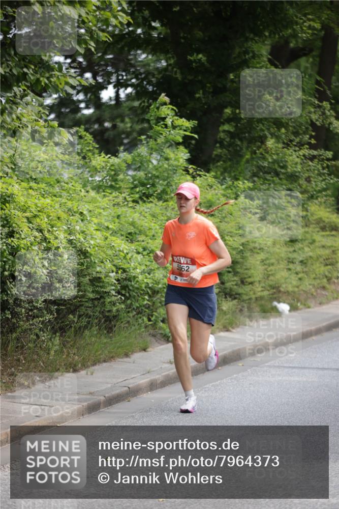 15.06.2025 - REWE Women's Run Jannik Wohlers http://msf.ph/oto/7964373 15.06.2025 09:59:21 Laufen 5562 meine-sportfotos.de