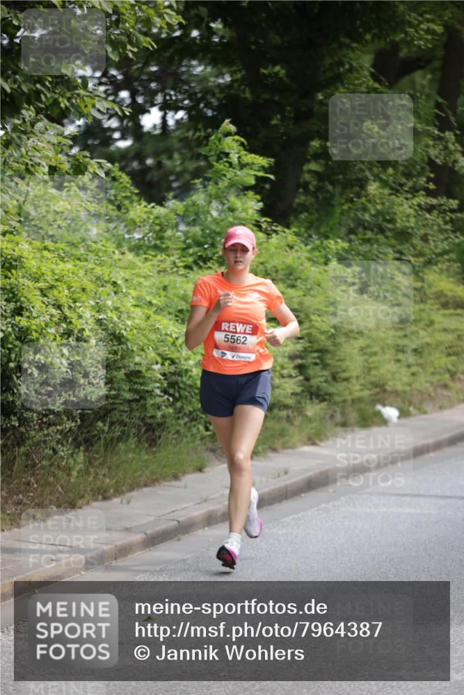 15.06.2025 - REWE Women's Run Jannik Wohlers http://msf.ph/oto/7964387 15.06.2025 09:59:21 Laufen 5562 meine-sportfotos.de
