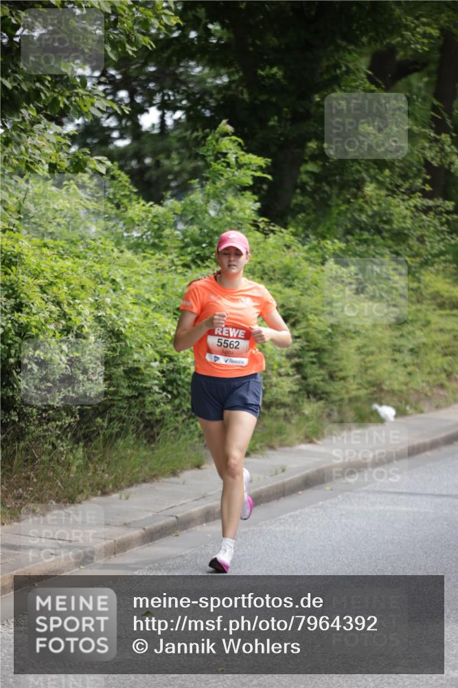 15.06.2025 - REWE Women's Run Jannik Wohlers http://msf.ph/oto/7964392 15.06.2025 09:59:21 Laufen 5562 meine-sportfotos.de