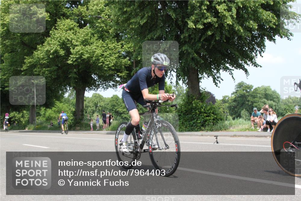 15.06.2025 - 7 Türme Triathlon Yannick Fuchs http://msf.ph/oto/7964403 15.06.2025 12:57:38 Radfahren  meine-sportfotos.de