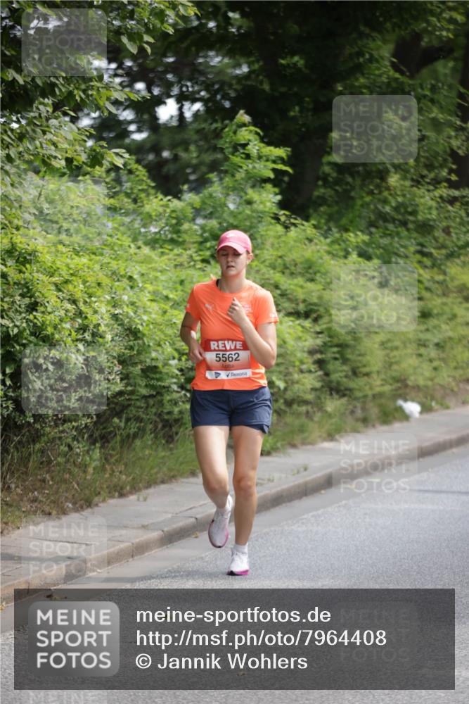 15.06.2025 - REWE Women's Run Jannik Wohlers http://msf.ph/oto/7964408 15.06.2025 09:59:21 Laufen 5562 meine-sportfotos.de