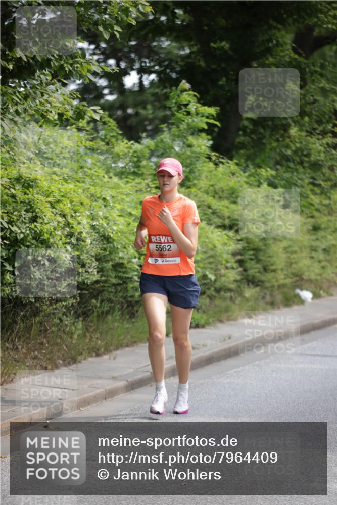 15.06.2025 - REWE Women's Run Jannik Wohlers http://msf.ph/oto/7964409 15.06.2025 09:59:21 Laufen 5562 meine-sportfotos.de