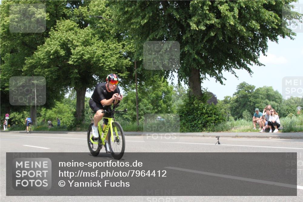 15.06.2025 - 7 Türme Triathlon Yannick Fuchs http://msf.ph/oto/7964412 15.06.2025 12:57:40 Radfahren  meine-sportfotos.de