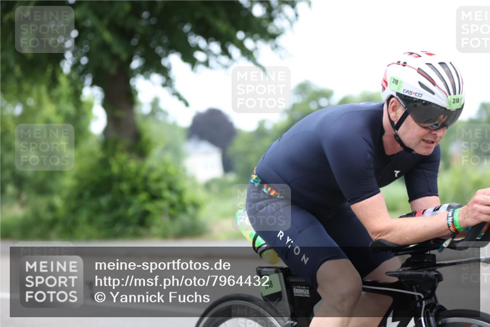 15.06.2025 - 7 Türme Triathlon Yannick Fuchs http://msf.ph/oto/7964432 15.06.2025 11:11:47 Radfahren 292 meine-sportfotos.de
