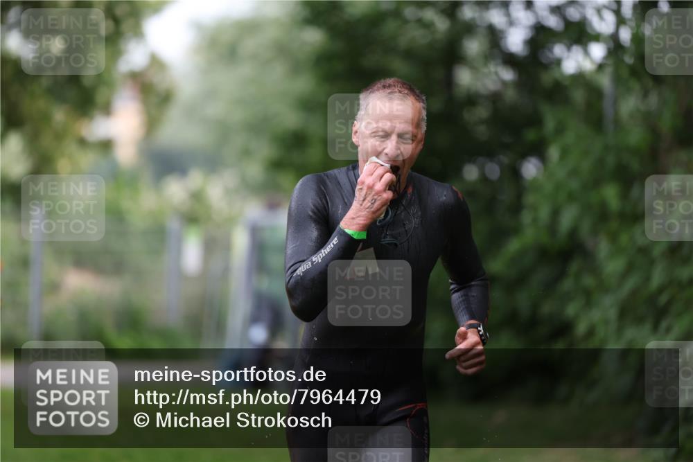 15.06.2025 - 7 Türme Triathlon Michael Strokosch http://msf.ph/oto/7964479 15.06.2025 12:17:21 Schwimmen 371, 424, 530, 591, 679 meine-sportfotos.de