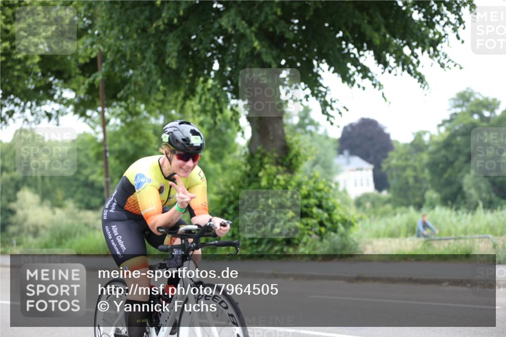 15.06.2025 - 7 Türme Triathlon Yannick Fuchs http://msf.ph/oto/7964505 15.06.2025 11:11:58 Radfahren 265 meine-sportfotos.de