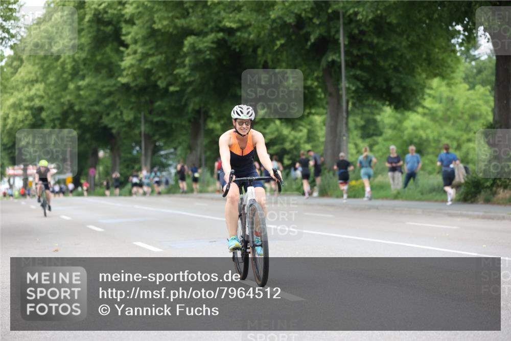15.06.2025 - 7 Türme Triathlon Yannick Fuchs http://msf.ph/oto/7964512 15.06.2025 13:55:09 Radfahren 666, 831, 1140 meine-sportfotos.de