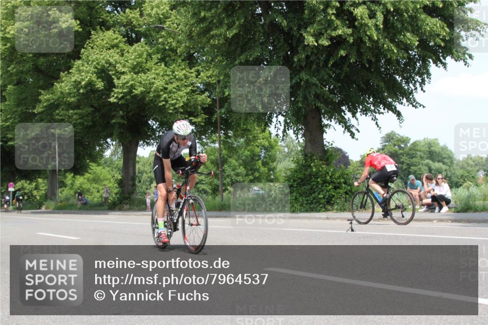 15.06.2025 - 7 Türme Triathlon Yannick Fuchs http://msf.ph/oto/7964537 15.06.2025 12:58:56 Radfahren  meine-sportfotos.de