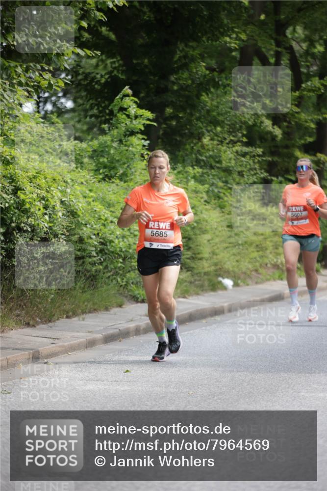 15.06.2025 - REWE Women's Run Jannik Wohlers http://msf.ph/oto/7964569 15.06.2025 09:59:40 Laufen 5685, 5607 meine-sportfotos.de