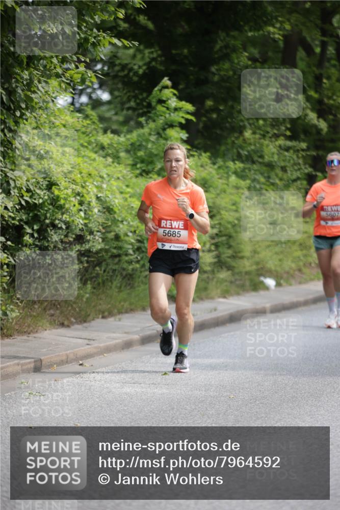 15.06.2025 - REWE Women's Run Jannik Wohlers http://msf.ph/oto/7964592 15.06.2025 09:59:40 Laufen 5685 meine-sportfotos.de