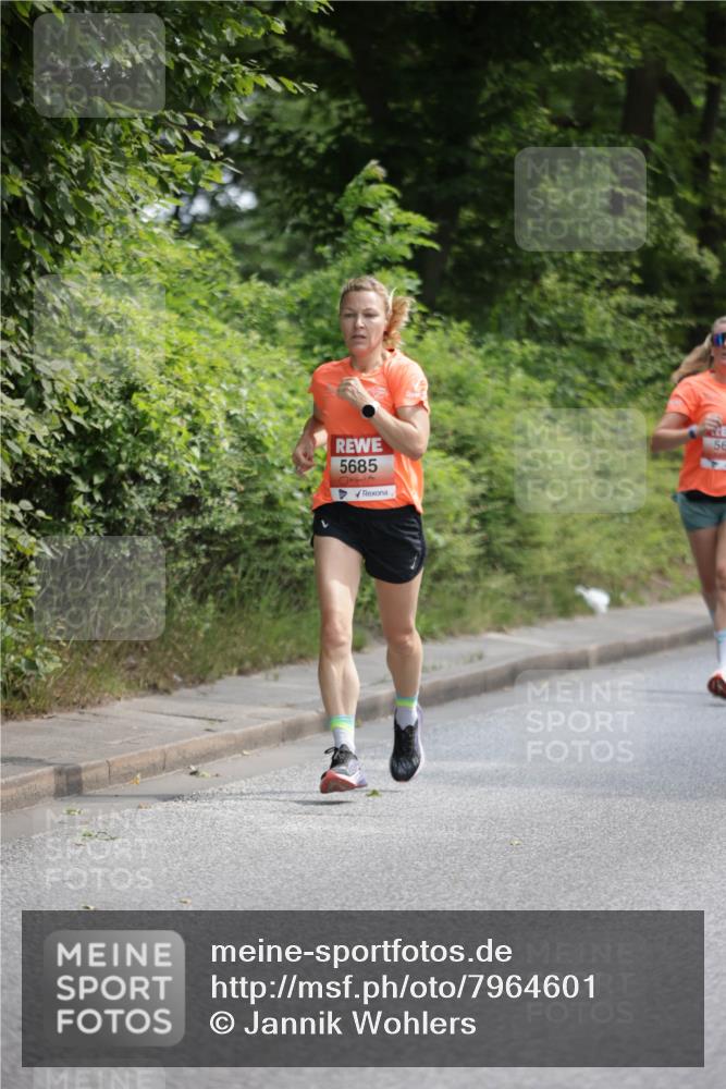 15.06.2025 - REWE Women's Run Jannik Wohlers http://msf.ph/oto/7964601 15.06.2025 09:59:40 Laufen 5685 meine-sportfotos.de
