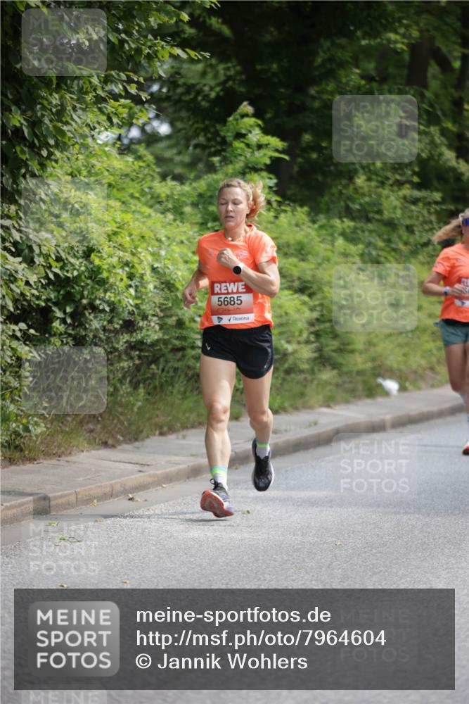 15.06.2025 - REWE Women's Run Jannik Wohlers http://msf.ph/oto/7964604 15.06.2025 09:59:40 Laufen 5685 meine-sportfotos.de