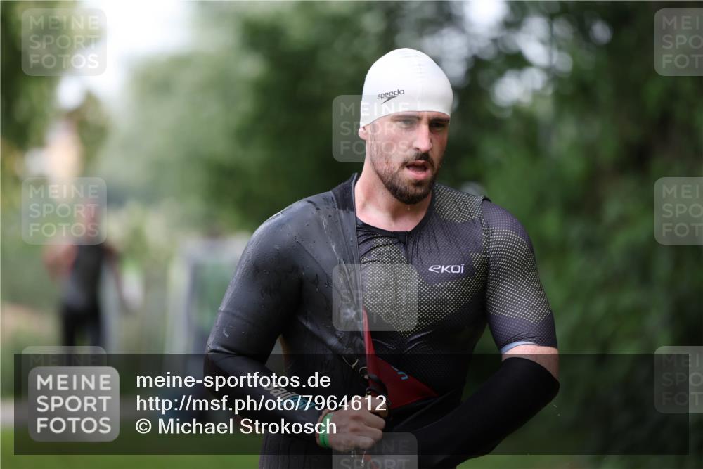 15.06.2025 - 7 Türme Triathlon Michael Strokosch http://msf.ph/oto/7964612 15.06.2025 12:17:34 Schwimmen 371, 424, 540, 591, 628, 661, 672 meine-sportfotos.de