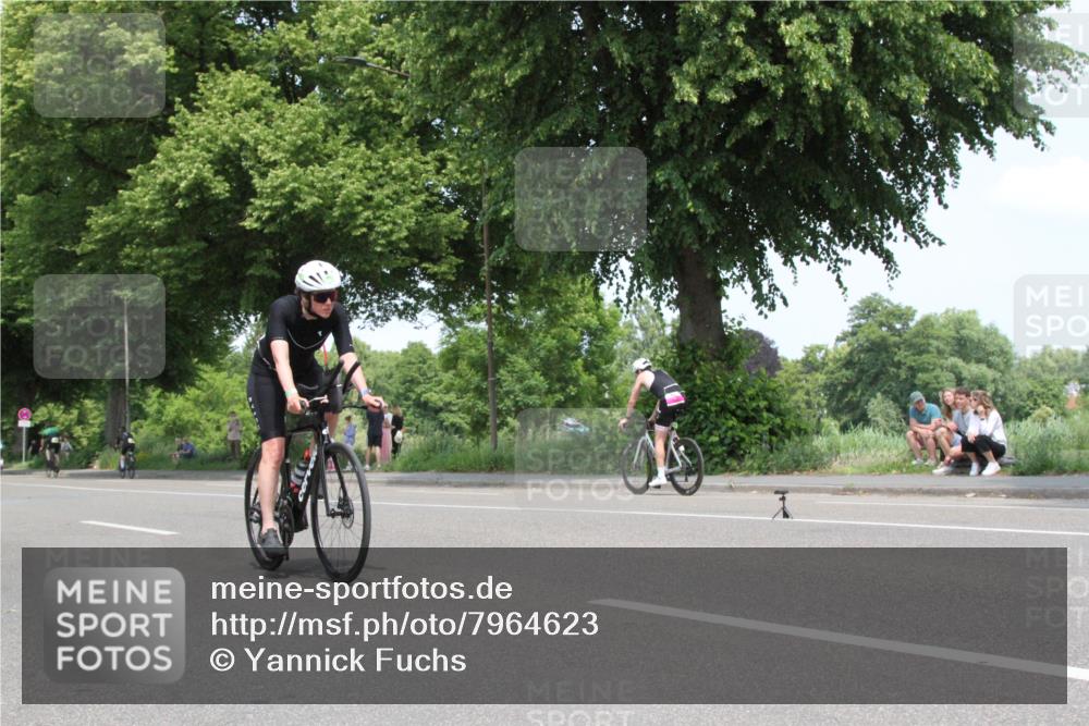 15.06.2025 - 7 Türme Triathlon Yannick Fuchs http://msf.ph/oto/7964623 15.06.2025 12:59:18 Radfahren  meine-sportfotos.de