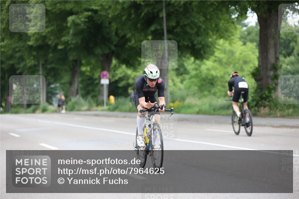 15.06.2025 - 7 Türme Triathlon Yannick Fuchs http://msf.ph/oto/7964625 15.06.2025 11:12:40 Radfahren 233, 240 meine-sportfotos.de