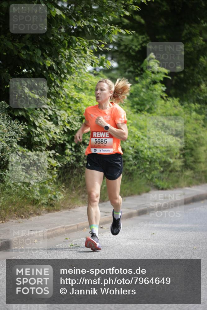 15.06.2025 - REWE Women's Run Jannik Wohlers http://msf.ph/oto/7964649 15.06.2025 09:59:41 Laufen 5685 meine-sportfotos.de