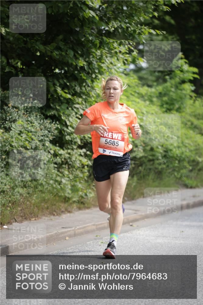 15.06.2025 - REWE Women's Run Jannik Wohlers http://msf.ph/oto/7964683 15.06.2025 09:59:41 Laufen 5685 meine-sportfotos.de