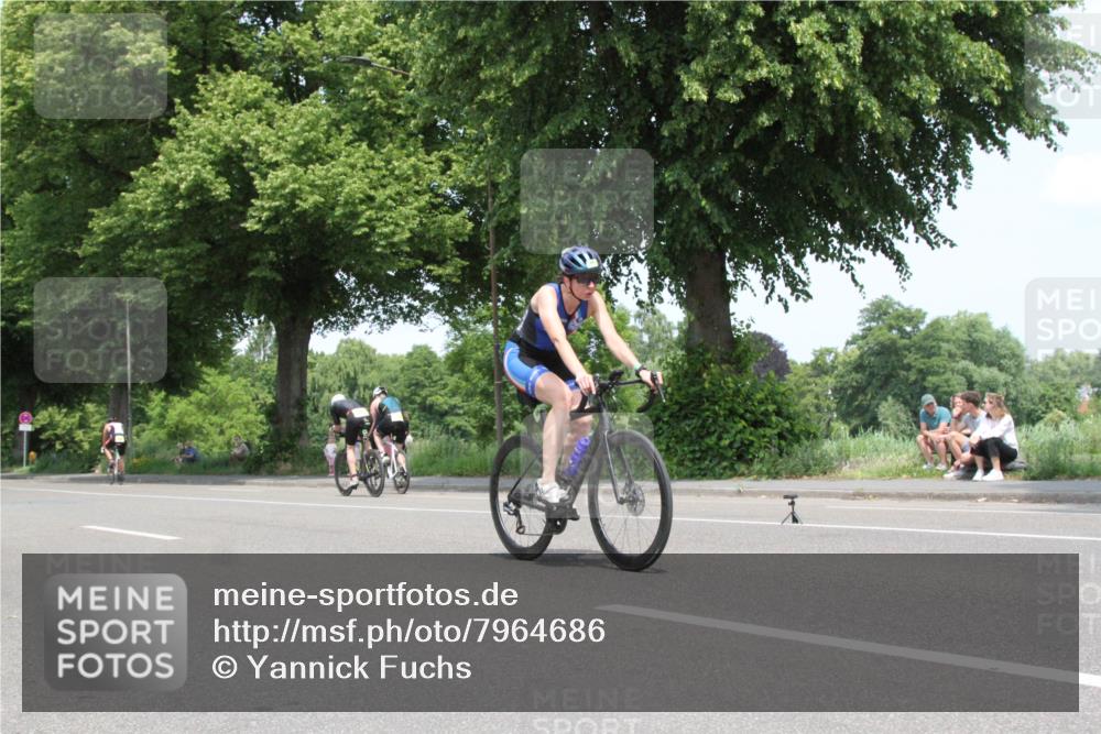 15.06.2025 - 7 Türme Triathlon Yannick Fuchs http://msf.ph/oto/7964686 15.06.2025 12:59:53 Radfahren  meine-sportfotos.de