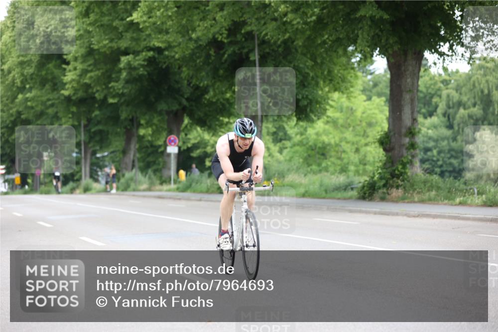 15.06.2025 - 7 Türme Triathlon Yannick Fuchs http://msf.ph/oto/7964693 15.06.2025 11:12:46 Radfahren 204, 214, 233, 240, 333 meine-sportfotos.de