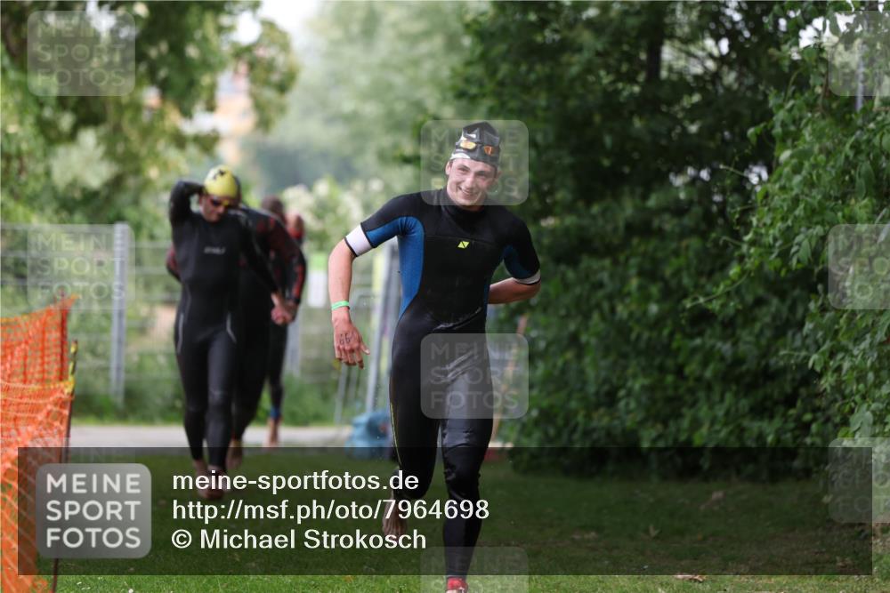 15.06.2025 - 7 Türme Triathlon Michael Strokosch http://msf.ph/oto/7964698 15.06.2025 12:17:45 Schwimmen 371, 445, 523, 540, 628, 654, 661, 672, 678 meine-sportfotos.de