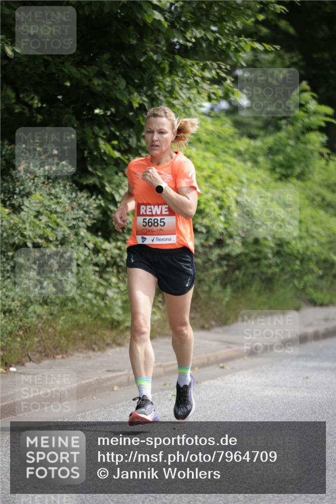 15.06.2025 - REWE Women's Run Jannik Wohlers http://msf.ph/oto/7964709 15.06.2025 09:59:41 Laufen 5685 meine-sportfotos.de