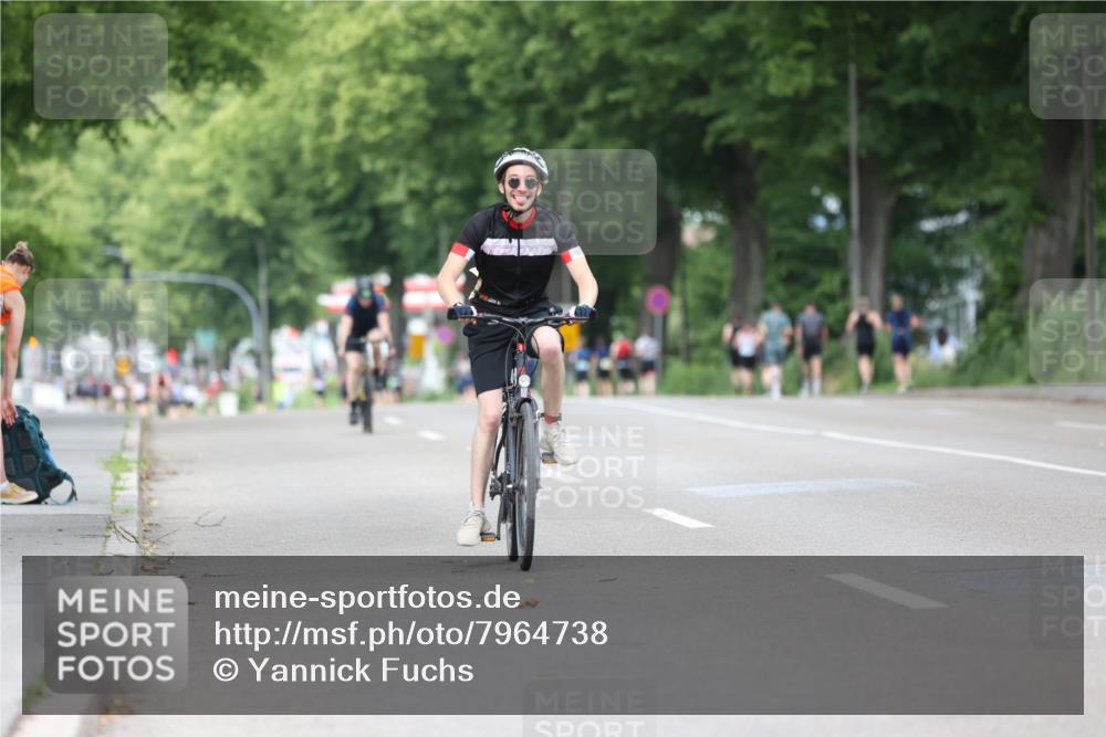 15.06.2025 - 7 Türme Triathlon Yannick Fuchs http://msf.ph/oto/7964738 15.06.2025 13:55:48 Radfahren 937, 1118 meine-sportfotos.de