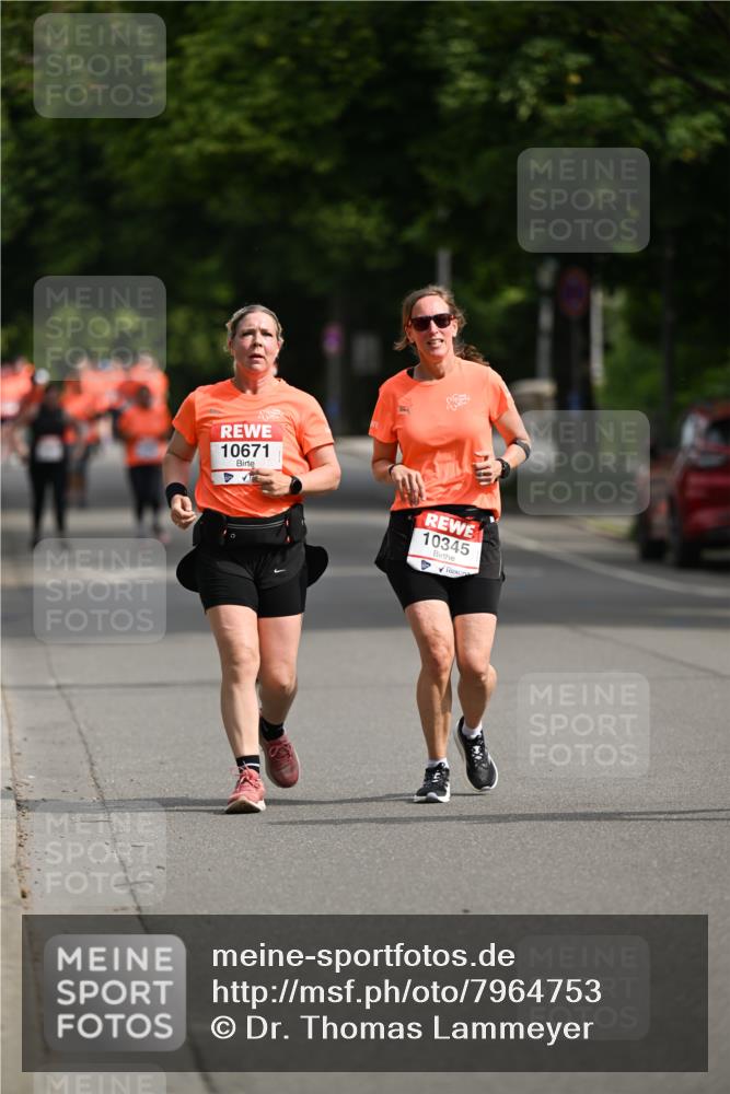 15.06.2025 - REWE Women's Run Dr. Thomas Lammeyer http://msf.ph/oto/7964753 15.06.2025 09:53:01 Laufen 10671, 10345 meine-sportfotos.de