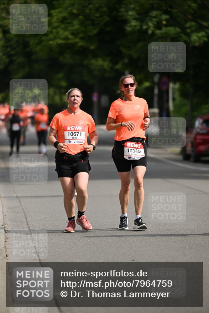 15.06.2025 - REWE Women's Run Dr. Thomas Lammeyer http://msf.ph/oto/7964759 15.06.2025 09:53:01 Laufen 10671, 10345 meine-sportfotos.de