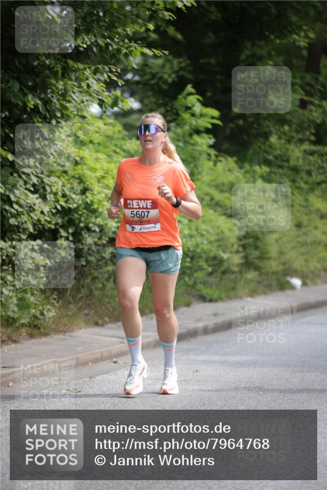 15.06.2025 - REWE Women's Run Jannik Wohlers http://msf.ph/oto/7964768 15.06.2025 09:59:43 Laufen 5607 meine-sportfotos.de