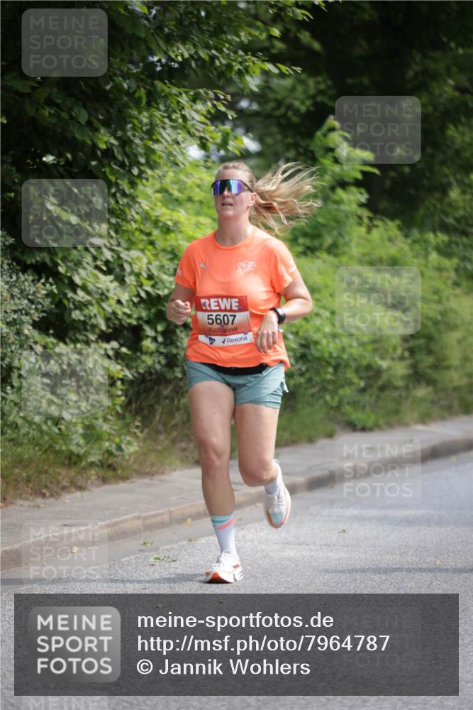 15.06.2025 - REWE Women's Run Jannik Wohlers http://msf.ph/oto/7964787 15.06.2025 09:59:43 Laufen 5607 meine-sportfotos.de