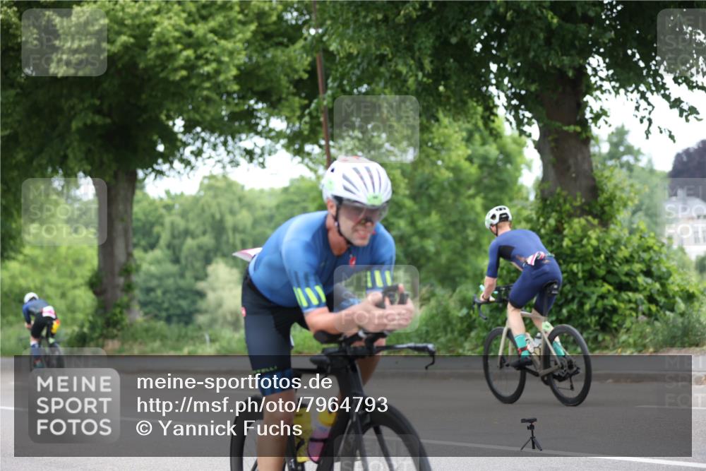 15.06.2025 - 7 Türme Triathlon Yannick Fuchs http://msf.ph/oto/7964793 15.06.2025 11:12:57 Radfahren 236, 278, 309 meine-sportfotos.de