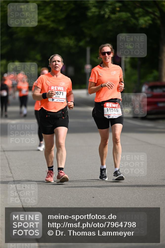 15.06.2025 - REWE Women's Run Dr. Thomas Lammeyer http://msf.ph/oto/7964798 15.06.2025 09:53:02 Laufen 671, 10345 meine-sportfotos.de