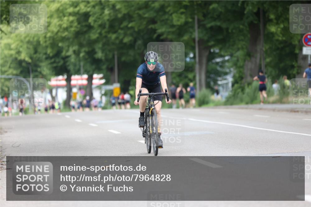 15.06.2025 - 7 Türme Triathlon Yannick Fuchs http://msf.ph/oto/7964828 15.06.2025 13:55:51 Radfahren 937, 1118 meine-sportfotos.de