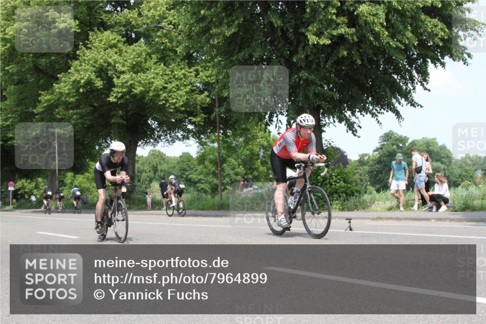 15.06.2025 - 7 Türme Triathlon Yannick Fuchs http://msf.ph/oto/7964899 15.06.2025 13:02:18 Radfahren  meine-sportfotos.de