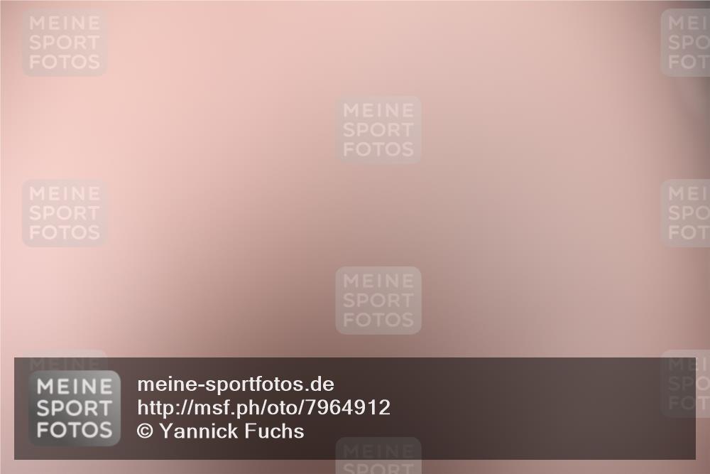 15.06.2025 - 7 Türme Triathlon Yannick Fuchs http://msf.ph/oto/7964912 15.06.2025 13:56:09 Radfahren  meine-sportfotos.de
