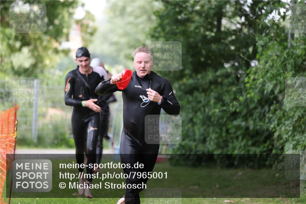 15.06.2025 - 7 Türme Triathlon Michael Strokosch http://msf.ph/oto/7965001 15.06.2025 12:18:09 Schwimmen 380, 523, 608, 615, 637, 638, 654, 656, 678 meine-sportfotos.de