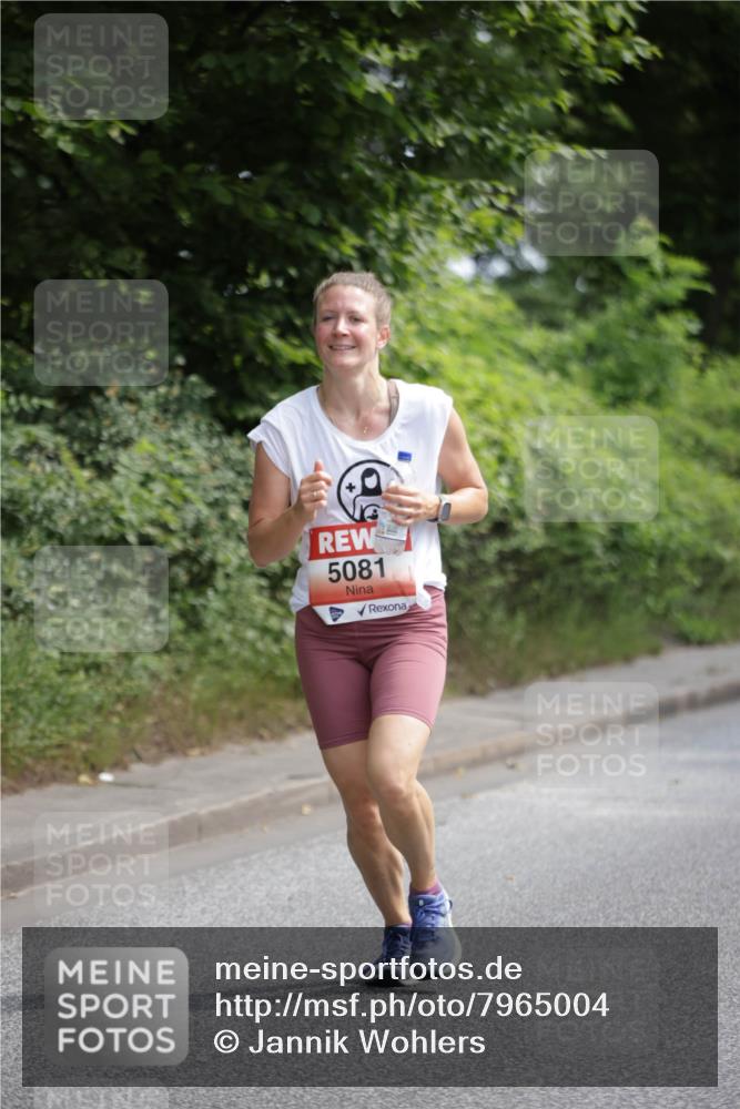 15.06.2025 - REWE Women's Run Jannik Wohlers http://msf.ph/oto/7965004 15.06.2025 09:59:54 Laufen 5081 meine-sportfotos.de