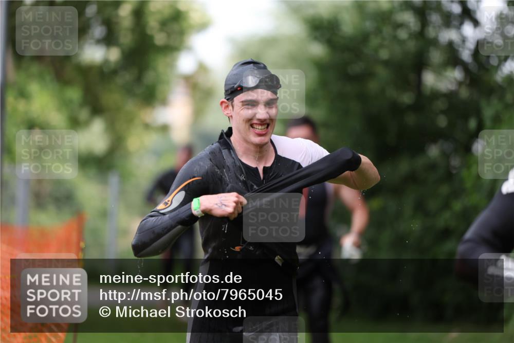15.06.2025 - 7 Türme Triathlon Michael Strokosch http://msf.ph/oto/7965045 15.06.2025 12:18:12 Schwimmen 380, 608, 615, 637, 638, 654, 656, 678 meine-sportfotos.de