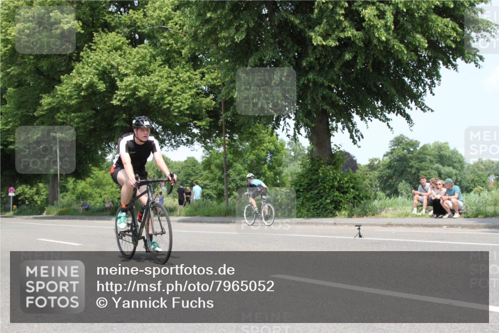 15.06.2025 - 7 Türme Triathlon Yannick Fuchs http://msf.ph/oto/7965052 15.06.2025 13:04:19 Radfahren  meine-sportfotos.de