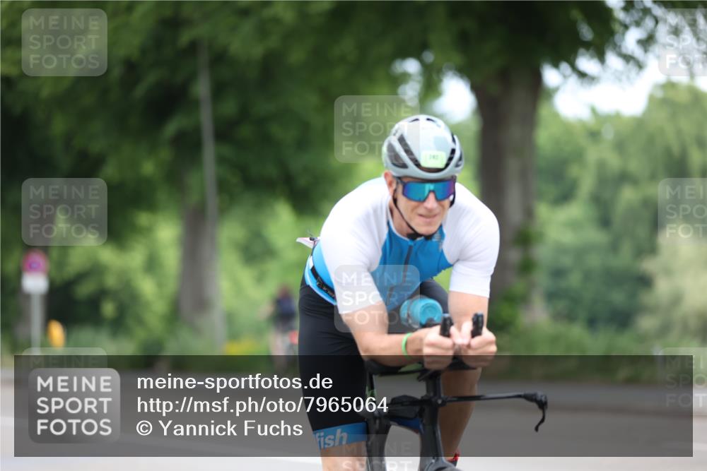 15.06.2025 - 7 Türme Triathlon Yannick Fuchs http://msf.ph/oto/7965064 15.06.2025 11:13:24 Radfahren  meine-sportfotos.de