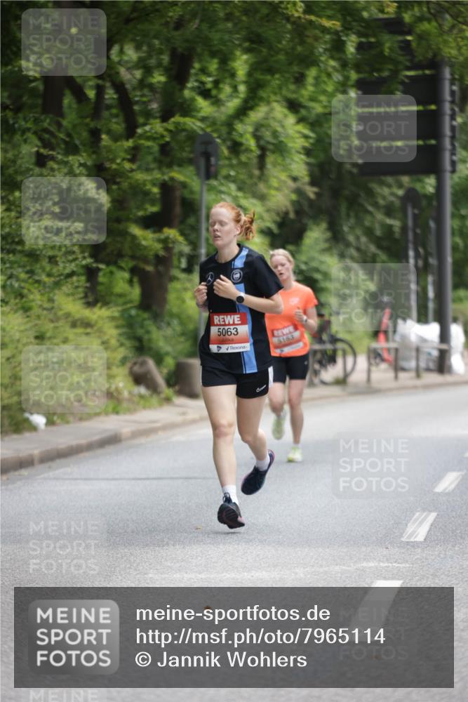 15.06.2025 - REWE Women's Run Jannik Wohlers http://msf.ph/oto/7965114 15.06.2025 09:59:57 Laufen 5063 meine-sportfotos.de